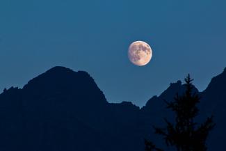 La Luna e la neve - ciaspolata notturna a Ceresole Reale