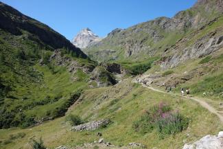 Val di Rhêmes - Salendo verso il Rifugio Benevolo. Foto F. Rossetti
