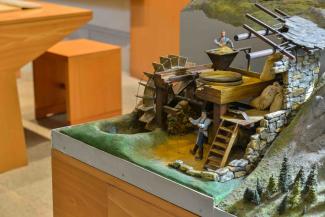 plastico su antichi e nuovi mestieri nel centro visitatori di locana