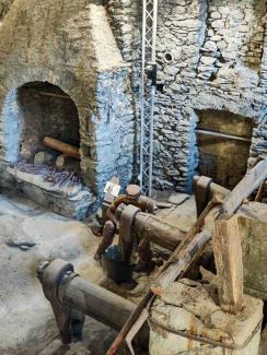 Dettaglio Fucina Rame Ronco Canavese