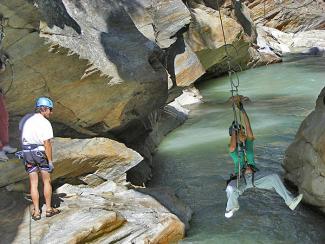 "Natura-avventura": canyoning e arrampicata