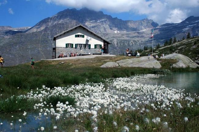 Escursione dal lago di Ceresole al rifugio Jervis 